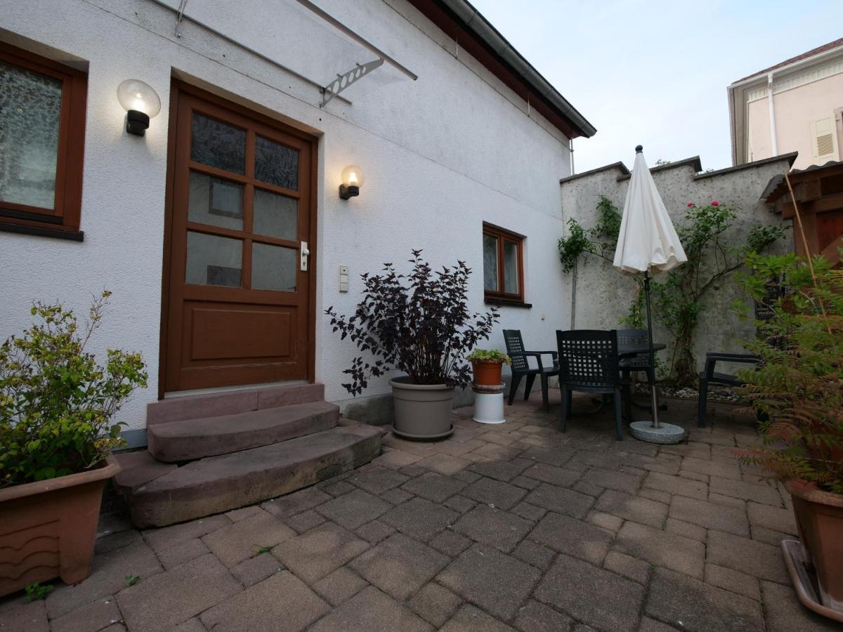 Fachwerkhaus In Ruhiger Altstadt By Rabe - Free Netflix & Eigene Terrasse Карлсруе Екстер'єр фото